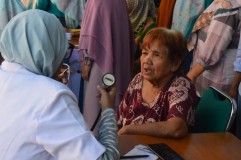 UPT Karawang Gelar Aksi Sehat dan Salurkan Bantuan bagi Warga Purwakarta