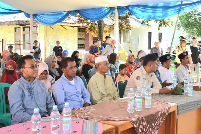 PLN untuk Rakyat: UPT Karawang Gelar Aksi Sehat dan Salurkan Bantuan di Purwakarta