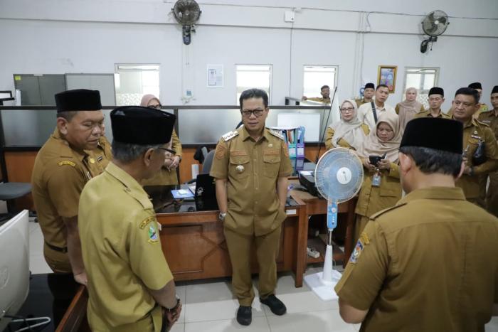 Sidak Kang DS Tekankan Disiplin ASN dan Kualitas Tenaga Pendidik