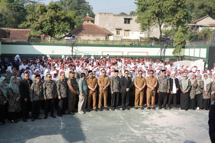 KDS Pastikan Seluruh Anak Kabupaten Bandung Mendapat Akses Pendidikan yang Adil dan Berkualitas
